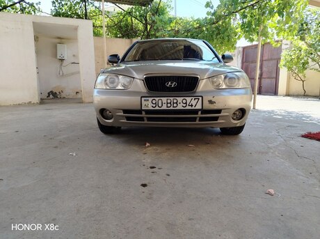 Hyundai Elantra 2001