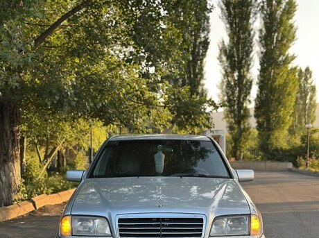 Mercedes C 230 1999