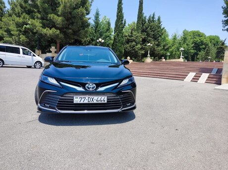 Toyota Camry 2019