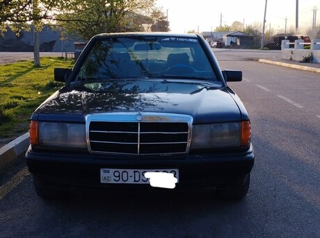 Mercedes 190 1990