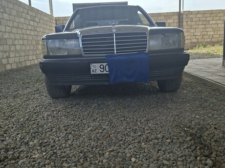 Mercedes 190 1990