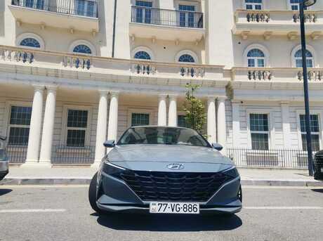 Hyundai Elantra 2021