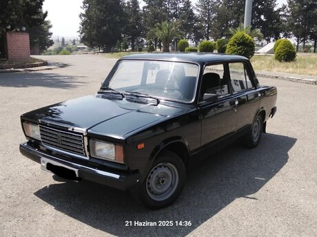LADA (VAZ) 2107 2010