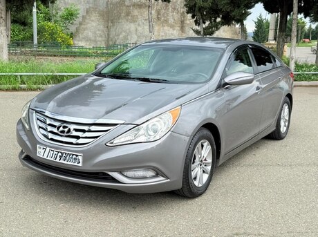 Hyundai Sonata 2012