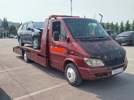 Mercedes  2005