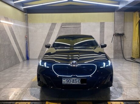 BMW i5 2023