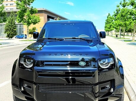 Land Rover Defender 2023