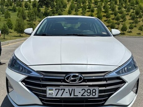 Hyundai Elantra 2019