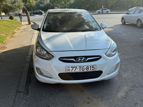 Hyundai Accent 2012