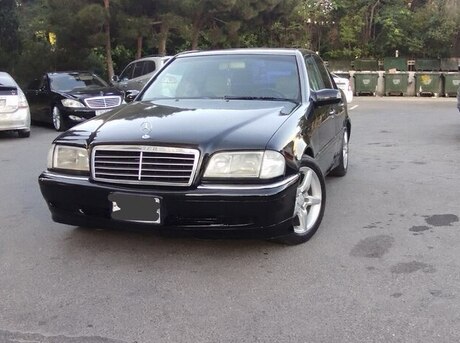 Mercedes C 230
