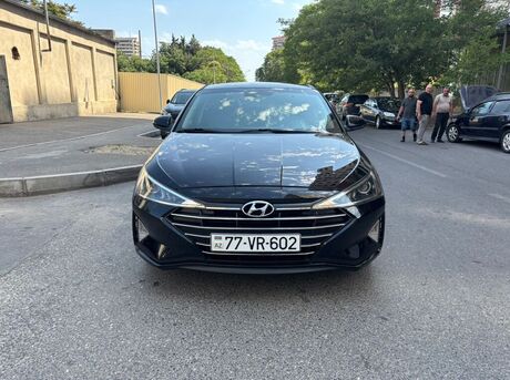 Hyundai Elantra 2019