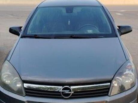 Opel Astra 2004