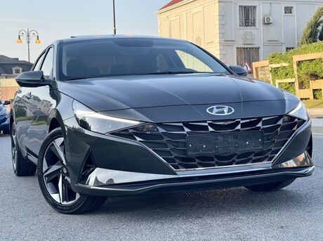 Hyundai Elantra 2022