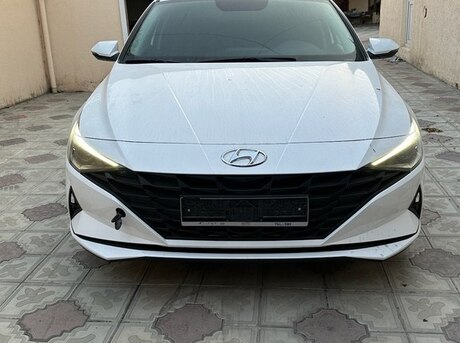 Hyundai Elantra 2023