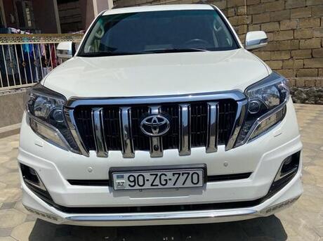 Toyota Land Cruiser Prado 2013
