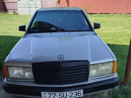 Mercedes 190 1990
