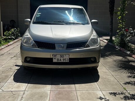 Nissan Tiida 2007