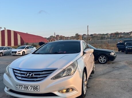 Hyundai Sonata 2010