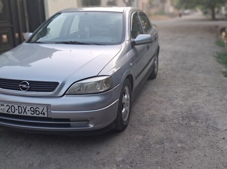 Opel Astra 2000