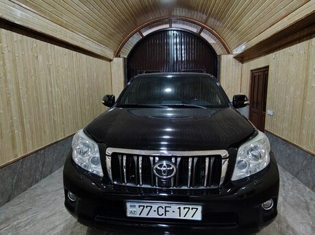 Toyota Land Cruiser Prado 2011