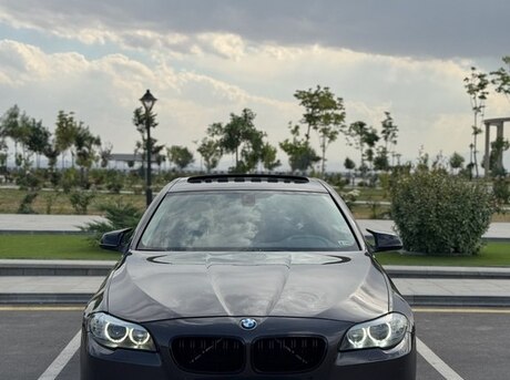 BMW 528
