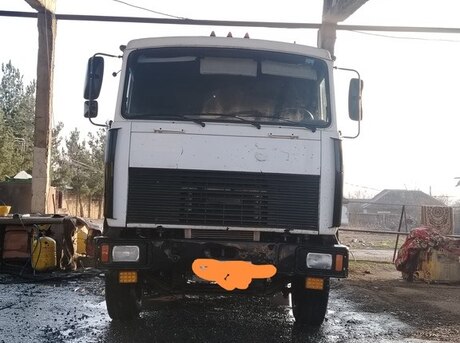MAZ 643008
