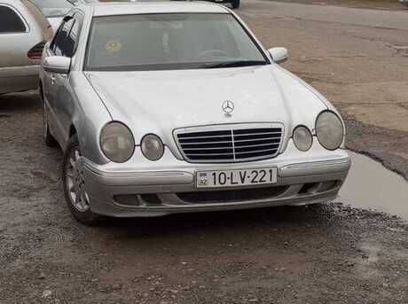 Mercedes E 220 d 2000