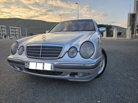 Mercedes E 320 2000