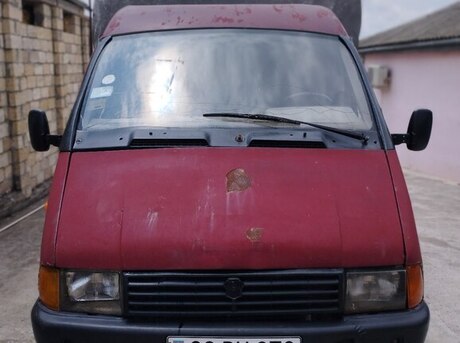GAZ 2705 2000