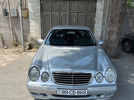 Mercedes E 270 2000