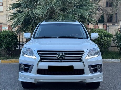 Lexus LX 570 2011