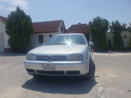 Volkswagen Golf 2000
