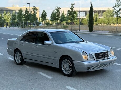 Mercedes E 220 d