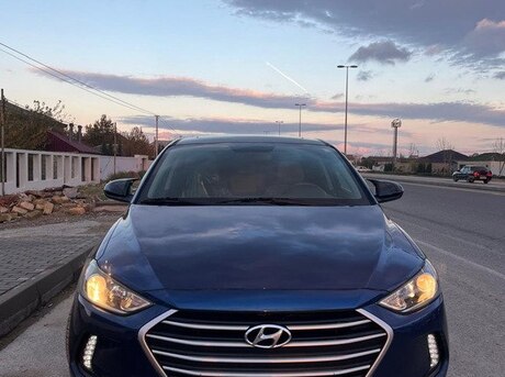 Hyundai Elantra 2017