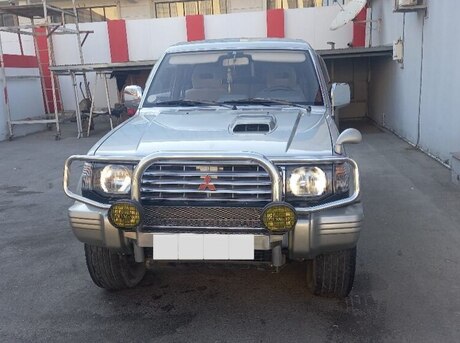 Mitsubishi Pajero 1996