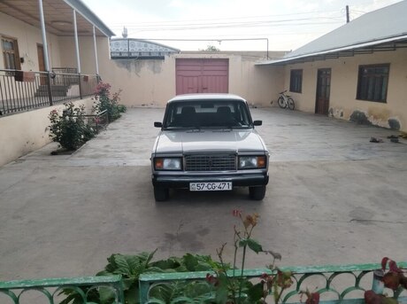 LADA (VAZ) 2107 2010