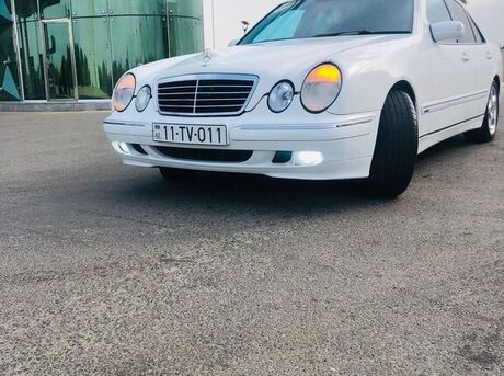 Mercedes E 320 2000