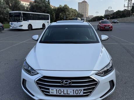 Hyundai Elantra 2016