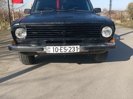 GAZ 24 1989