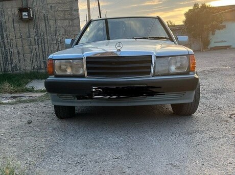 Mercedes 190 1989