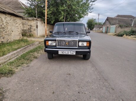 LADA (VAZ) 2107