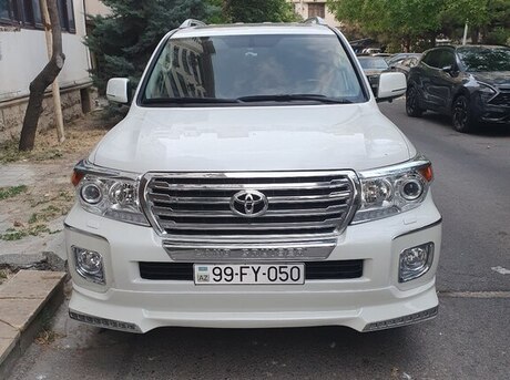 Toyota Land Cruiser 2011