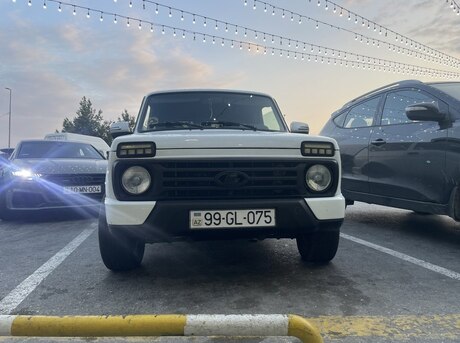 LADA (VAZ) Niva 2013