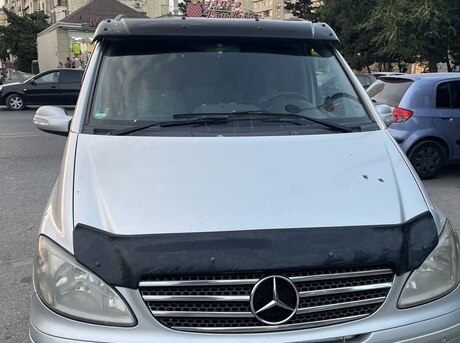 Mercedes Viano 2006