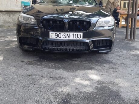 BMW 528