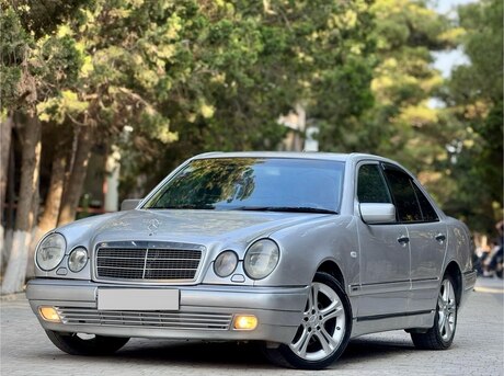 Mercedes E 220 d 1999