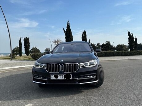 BMW 750 2018