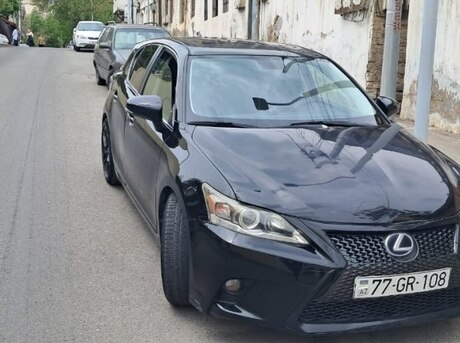 Lexus CT 200h