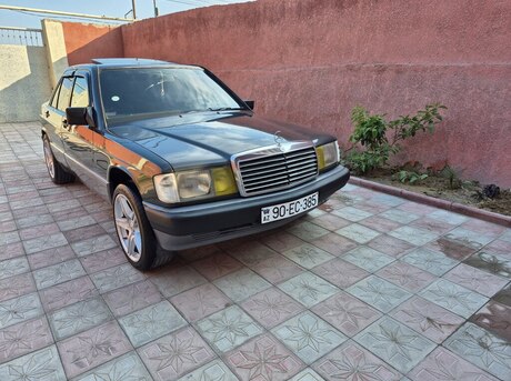 Mercedes 190 1990