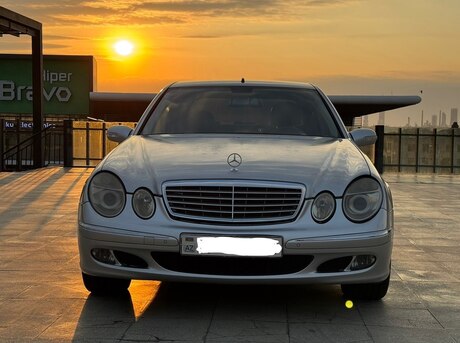 Mercedes E 280
